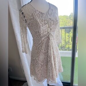 Forever 21 Cream Lace Long Sleeve Dress